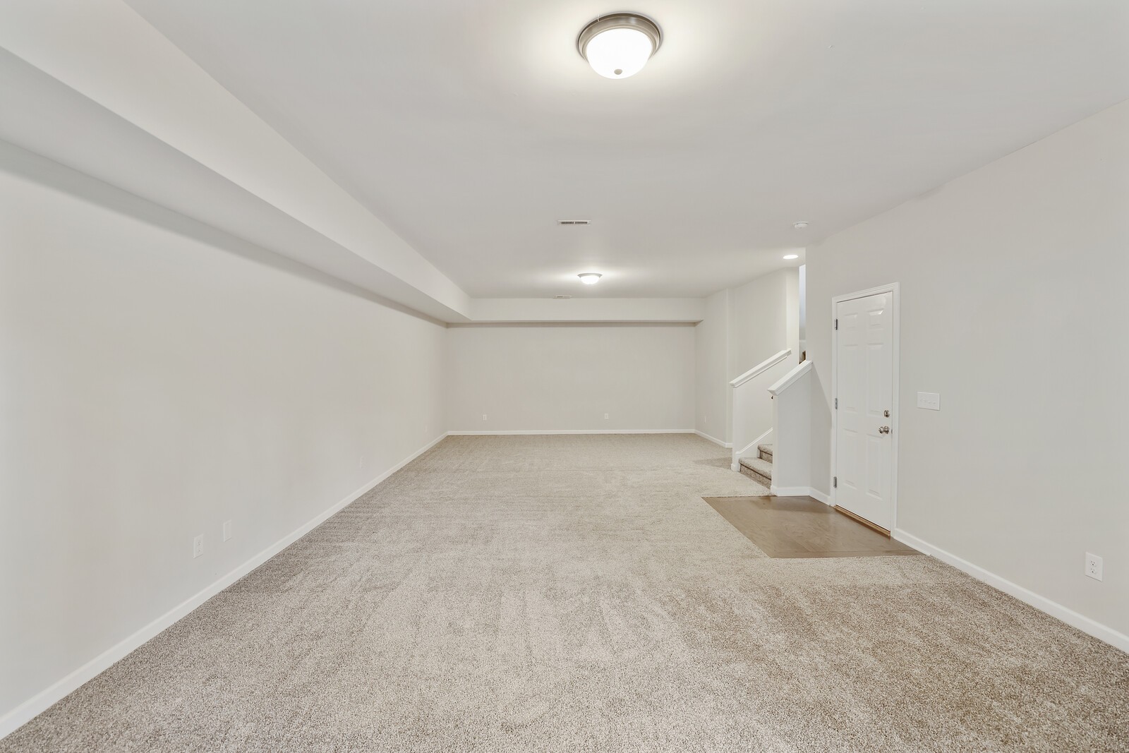 921 Holgate Ct