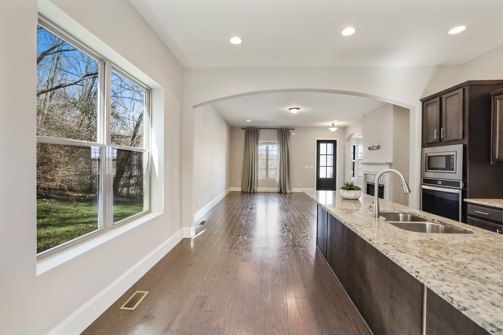 921 Holgate Ct