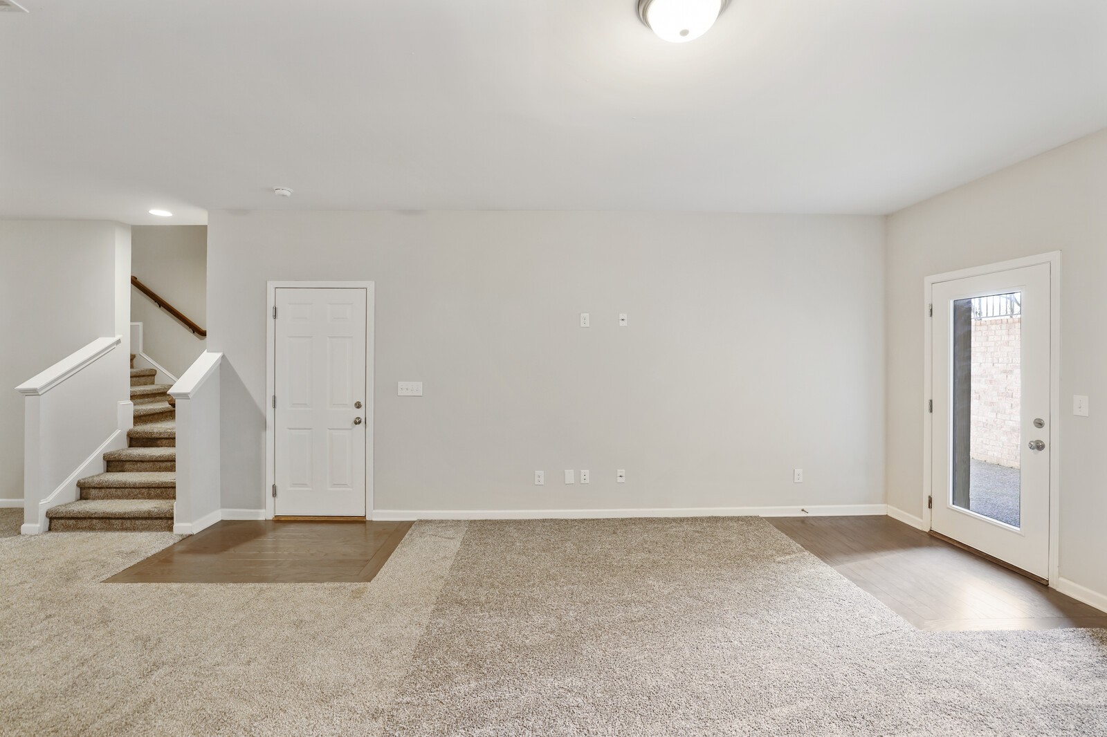 921 Holgate Ct