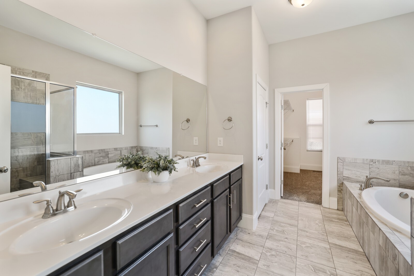 921 Holgate Ct