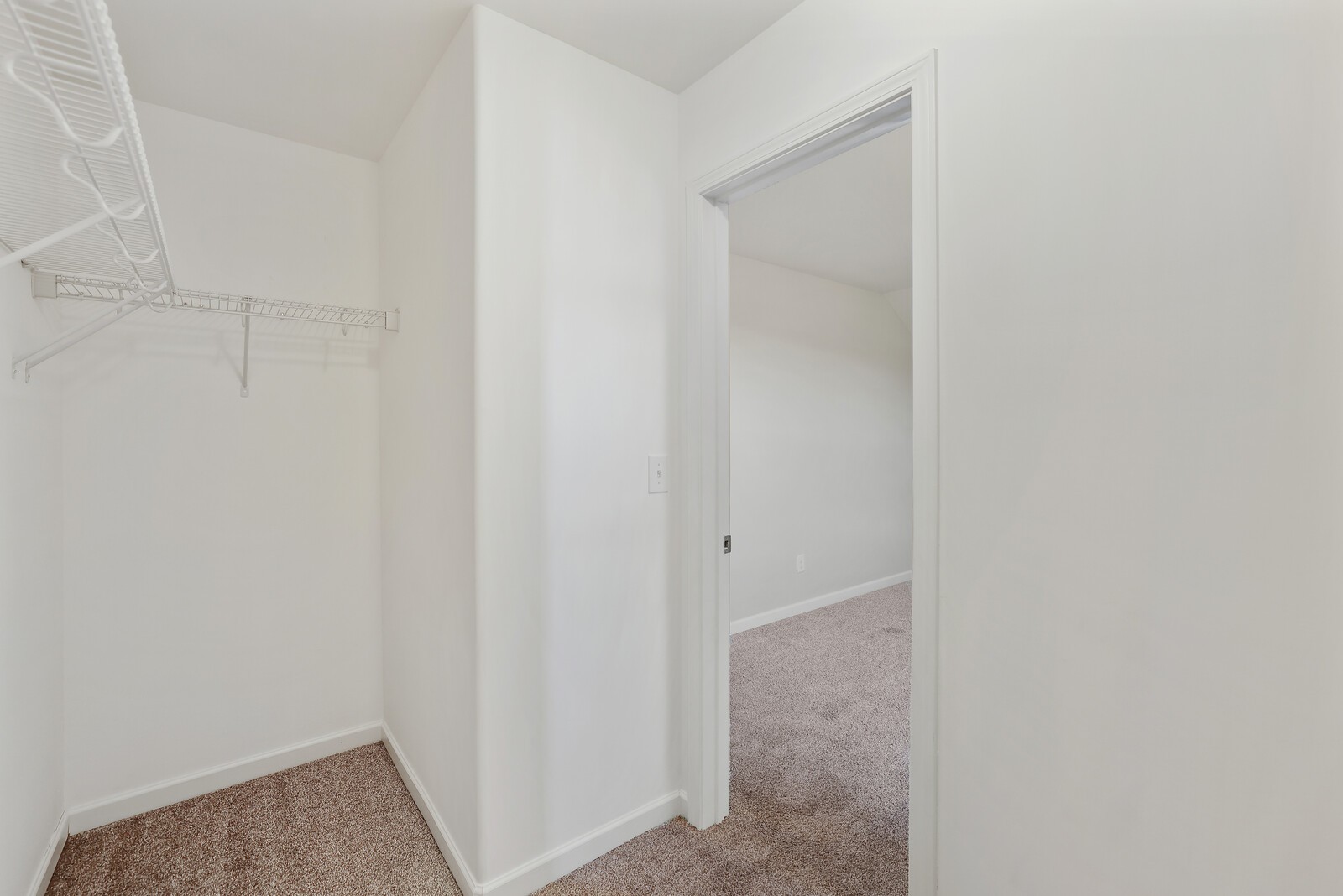 921 Holgate Ct