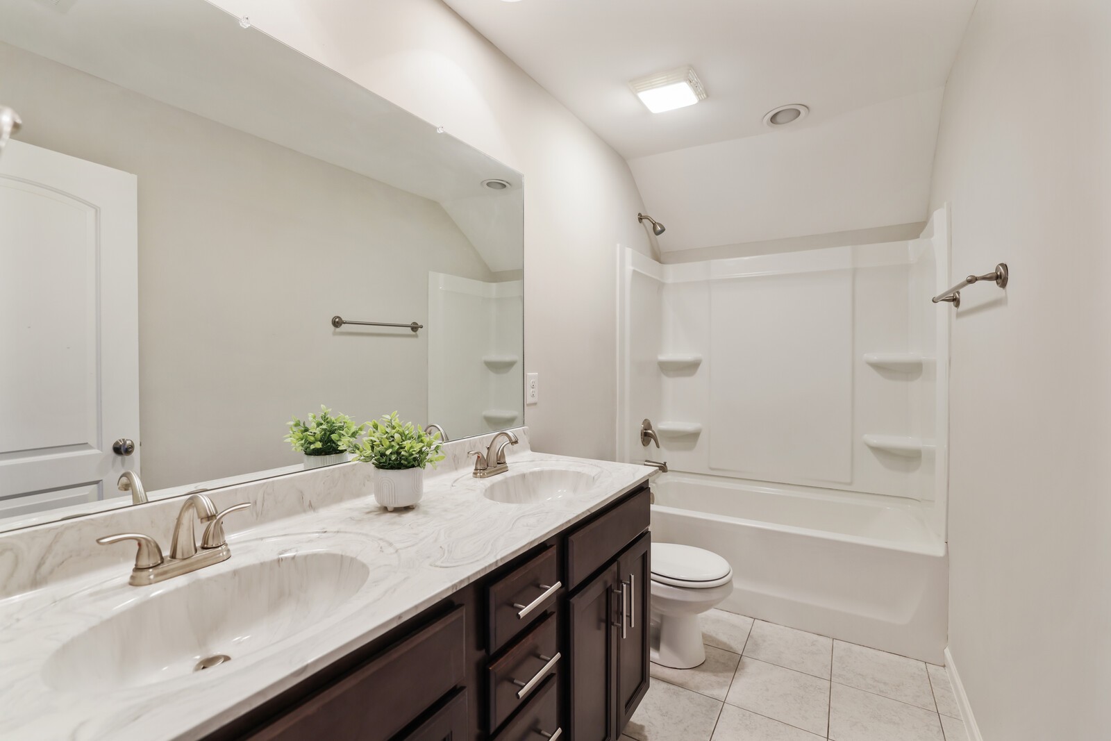 921 Holgate Ct