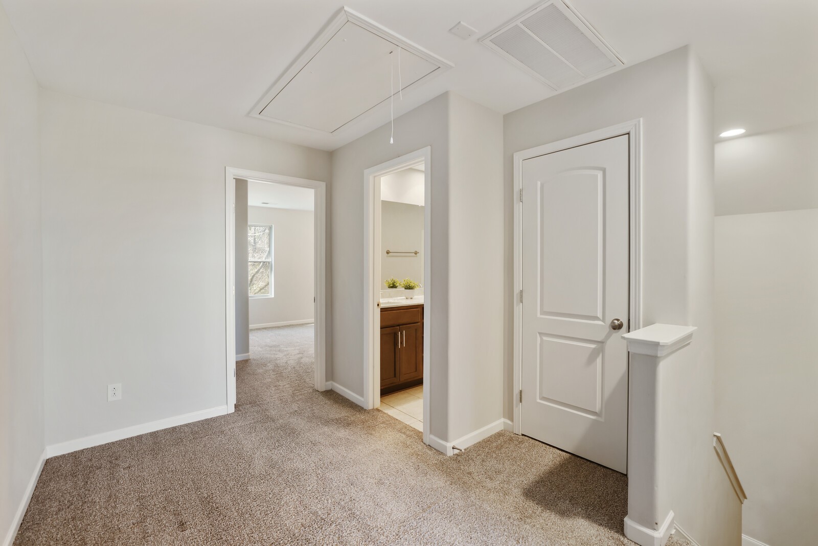 921 Holgate Ct