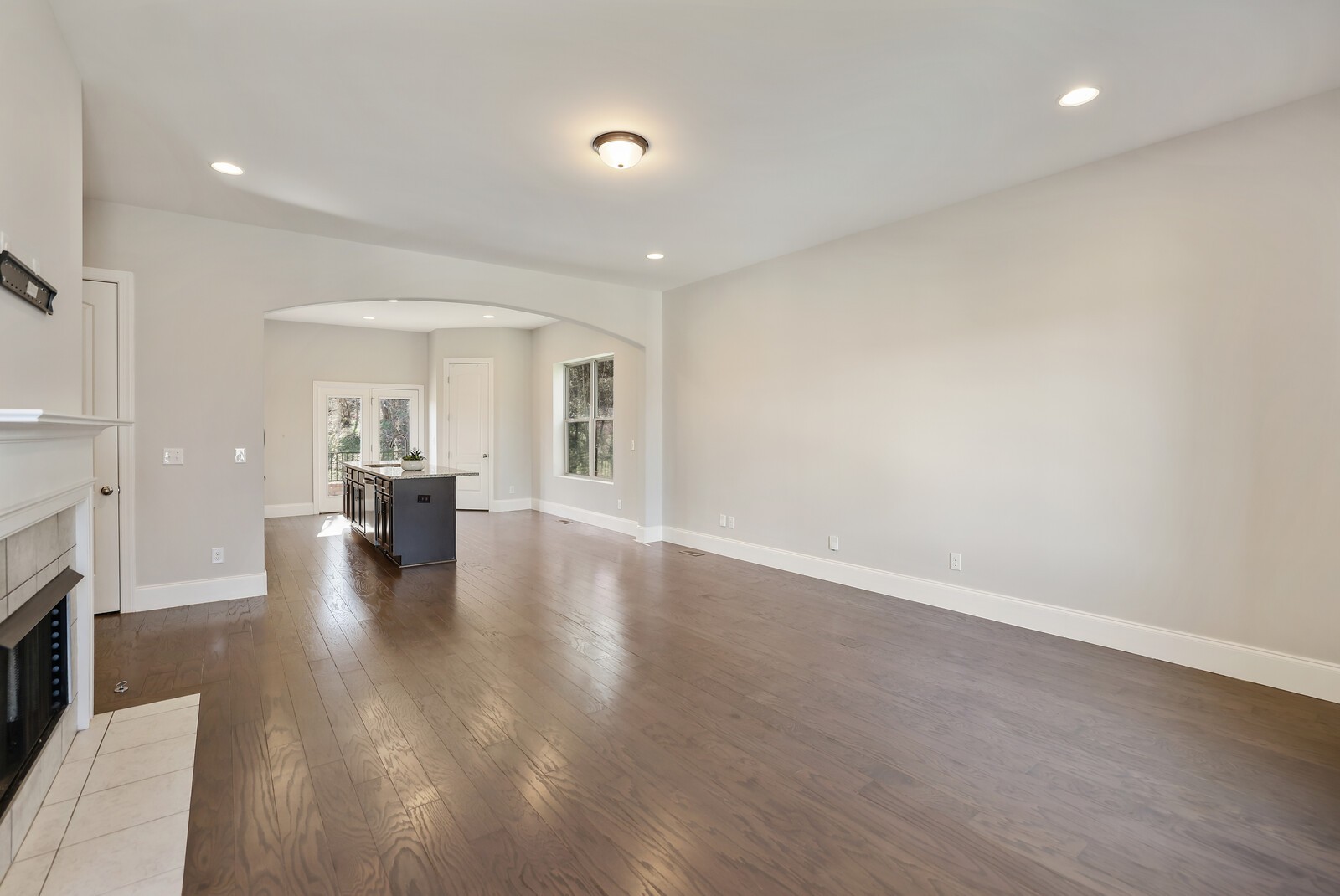 921 Holgate Ct