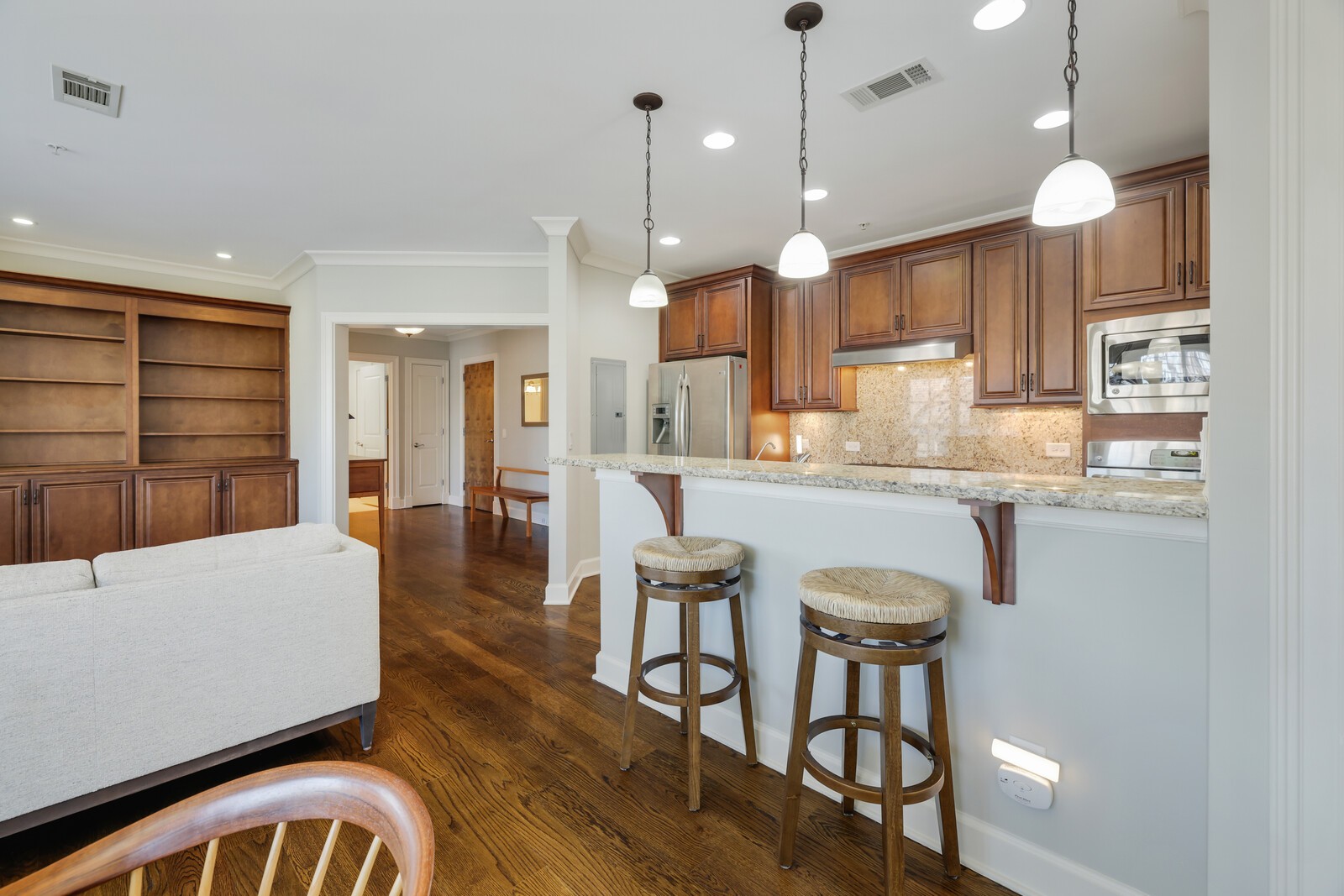 3210 W End Cir Unit: 203