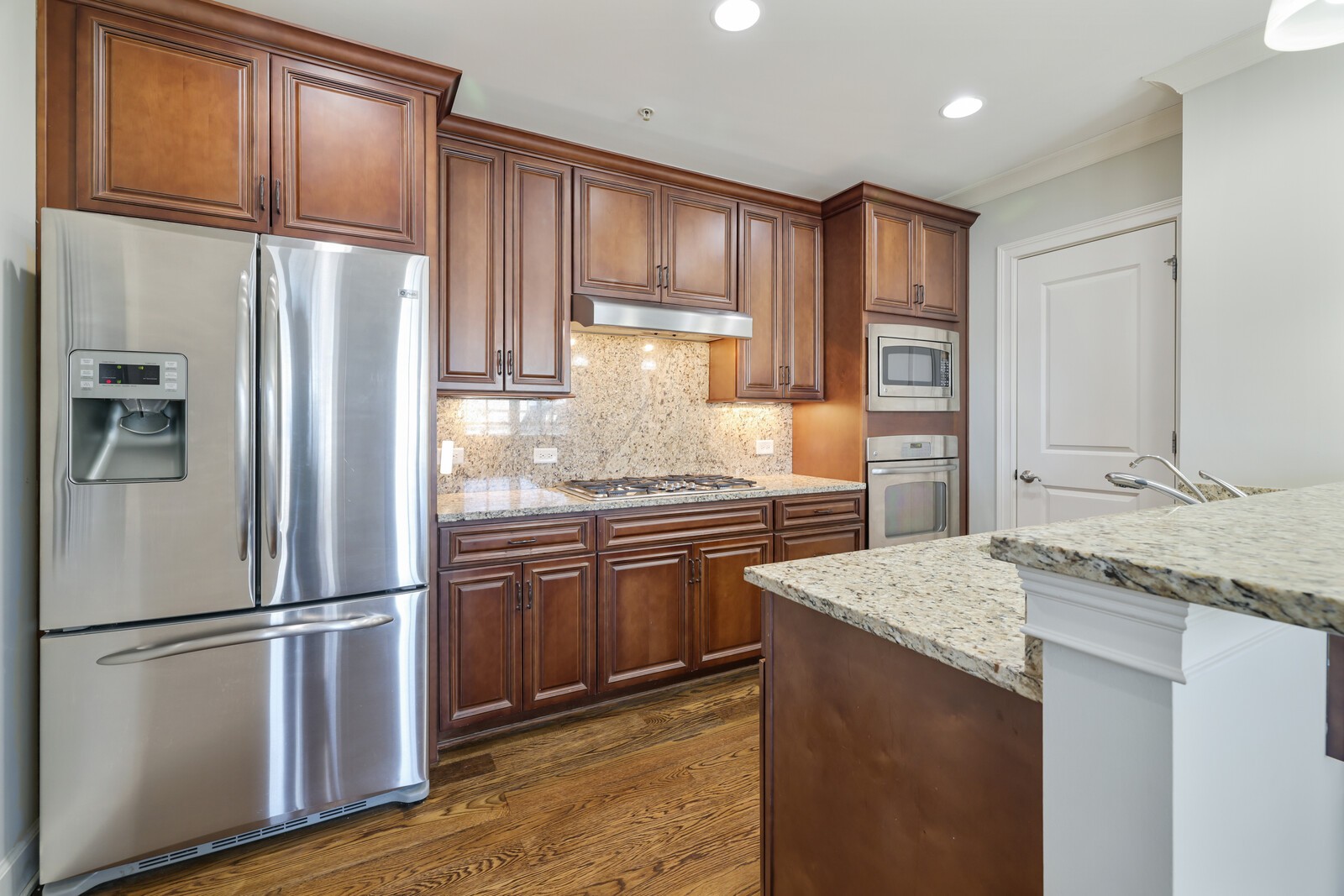 3210 W End Cir Unit: 203