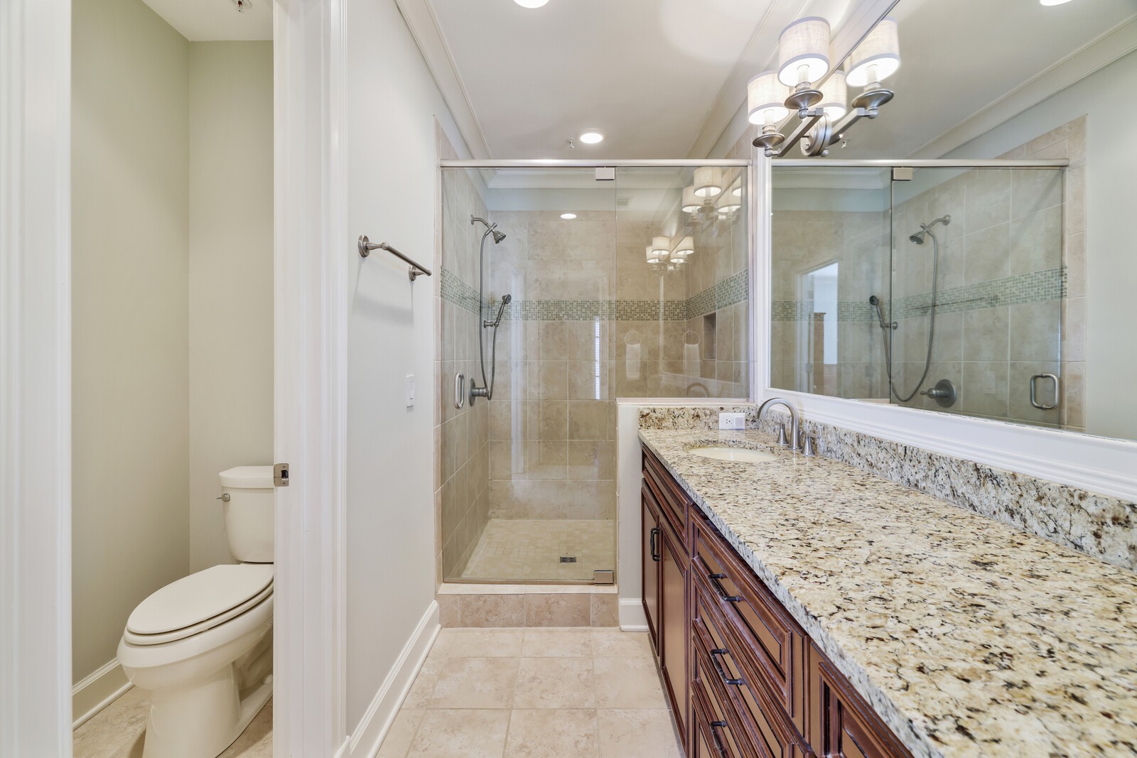 3210 W End Cir Unit: 203