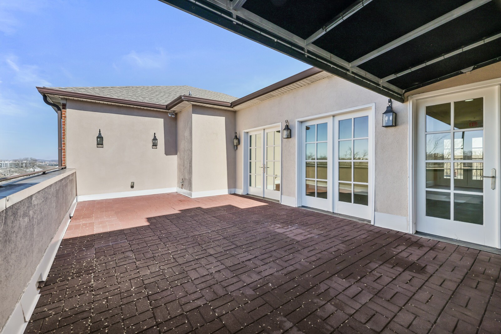 3210 W End Cir Unit: 203