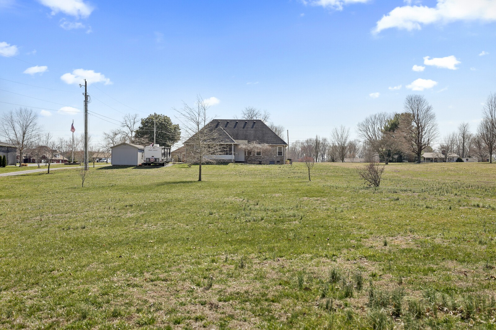338 N Centerpoint Rd