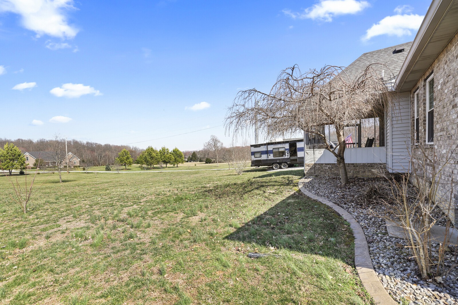 338 N Centerpoint Rd