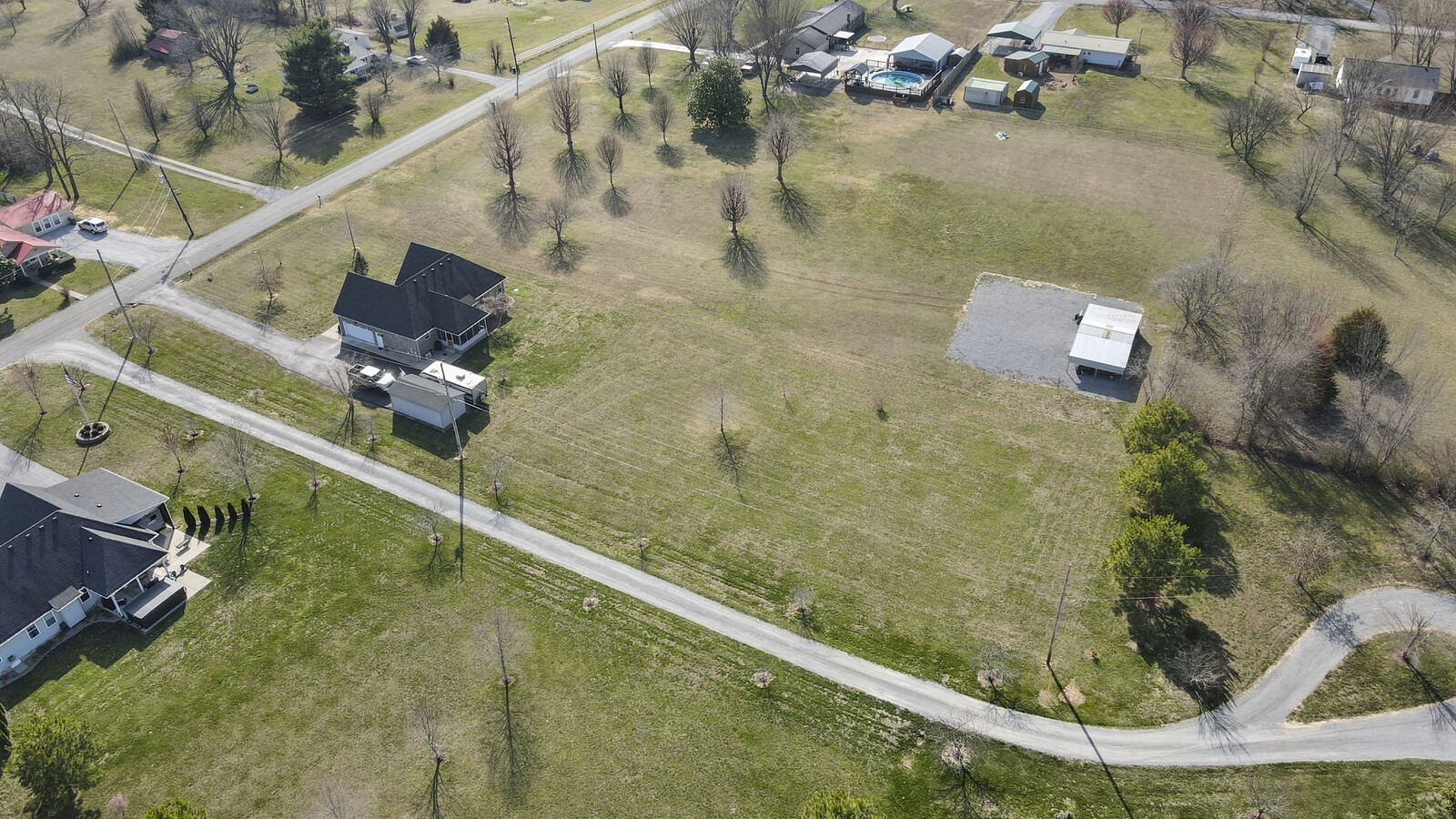338 N Centerpoint Rd