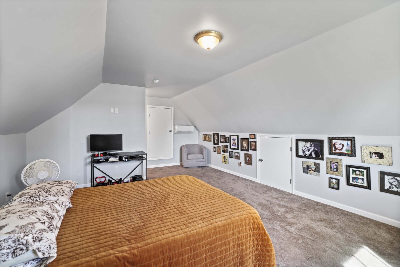 338 N Centerpoint Rd