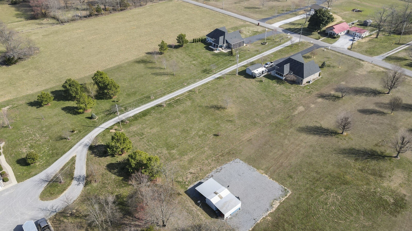 338 N Centerpoint Rd