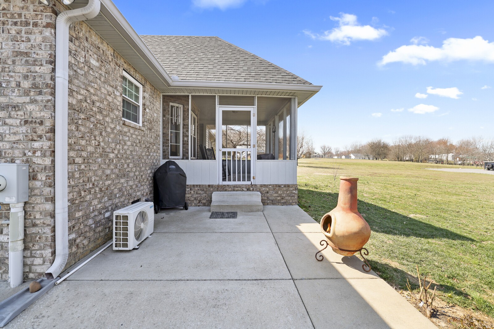 338 N Centerpoint Rd