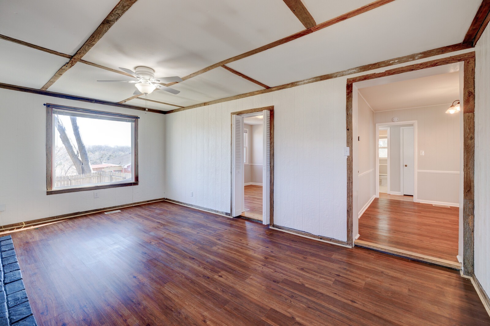 308 Fairlane Dr