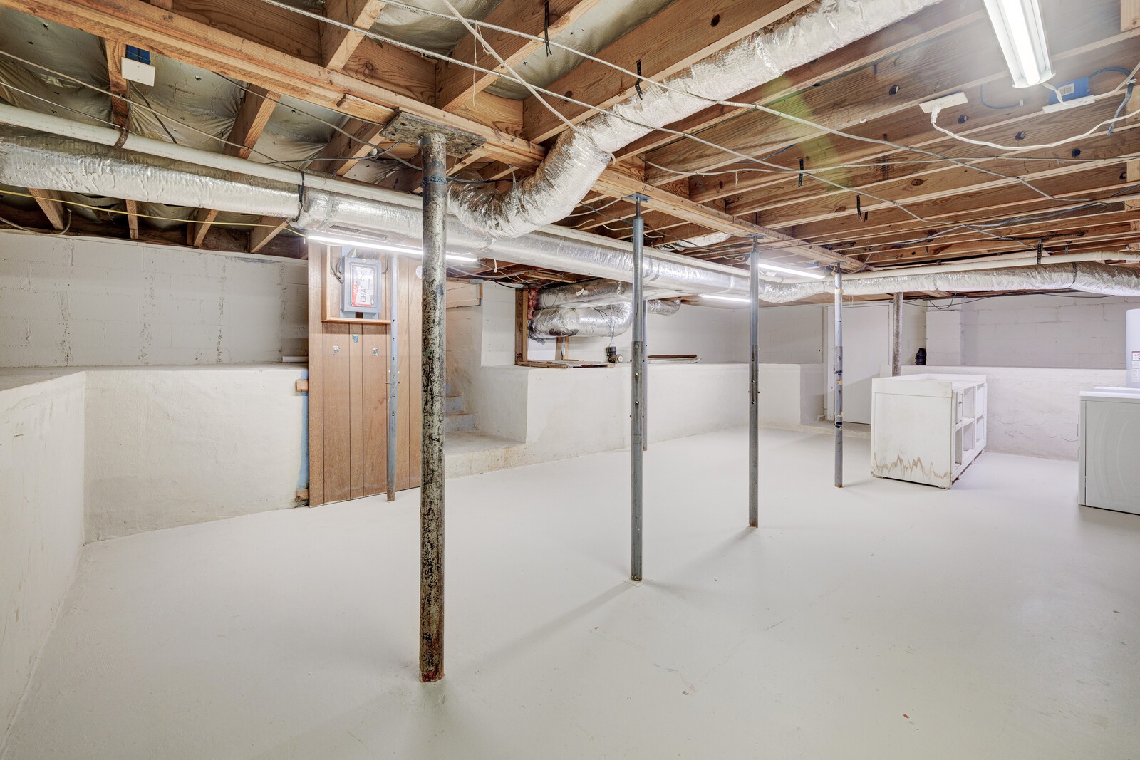 308 Fairlane Dr