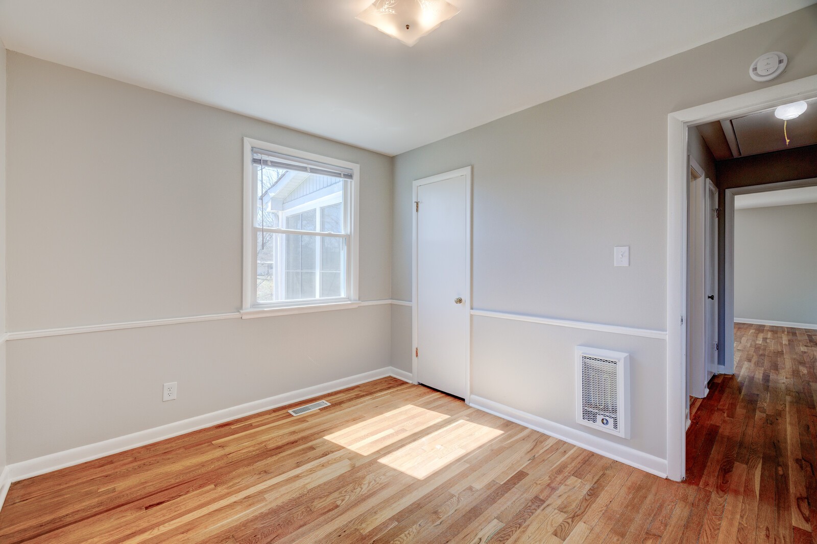 308 Fairlane Dr