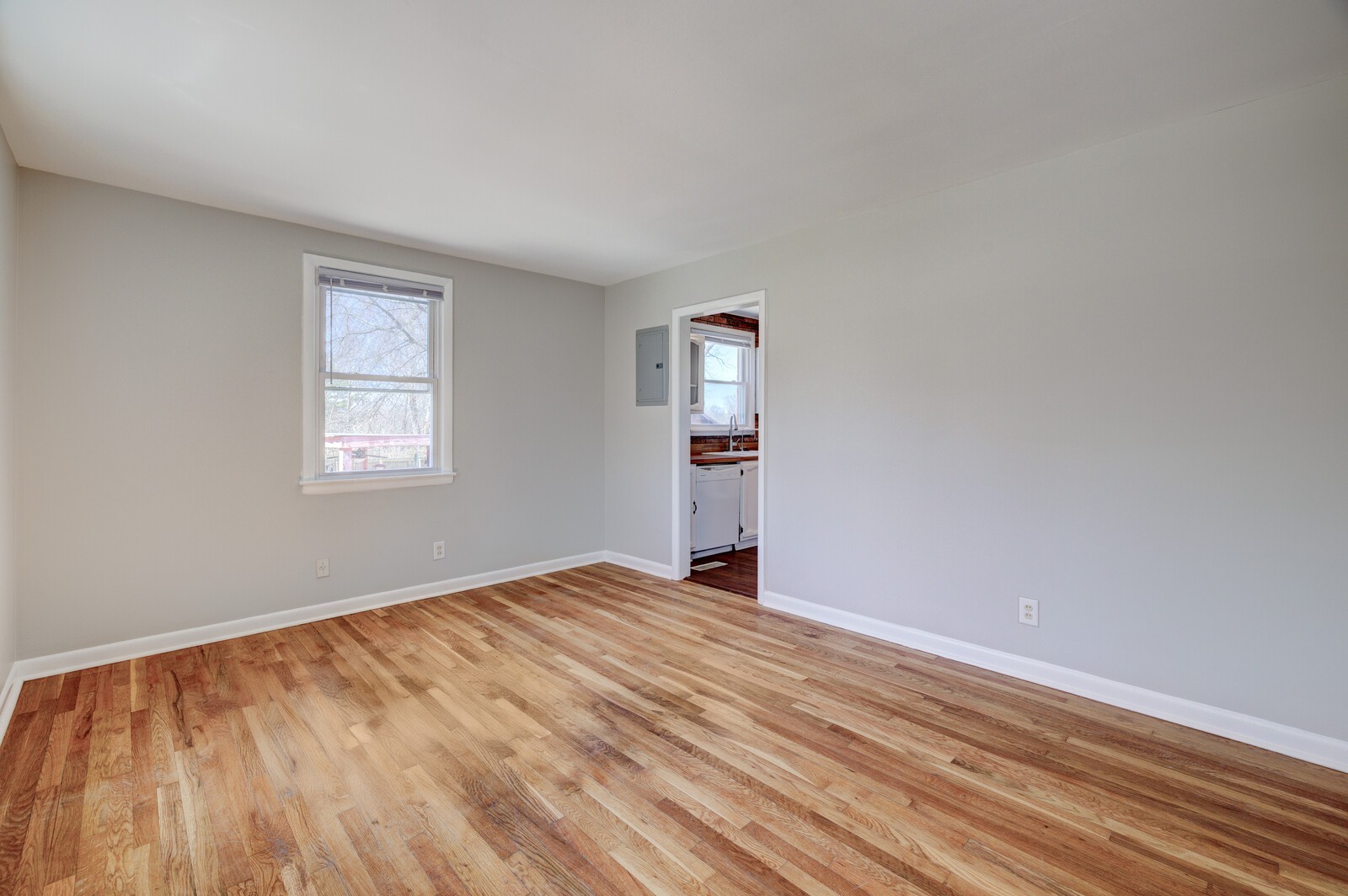 308 Fairlane Dr