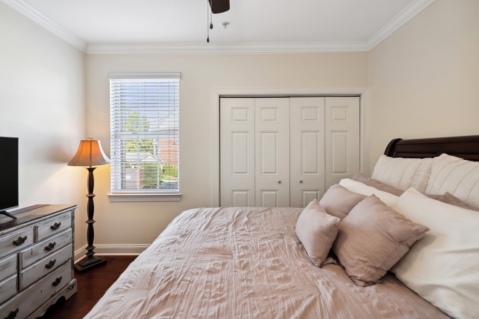3201 Aspen Grove Dr Unit: I6