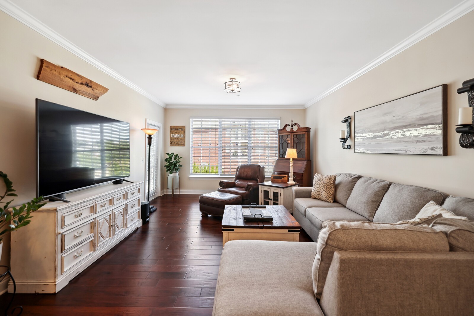 3201 Aspen Grove Dr Unit: I6