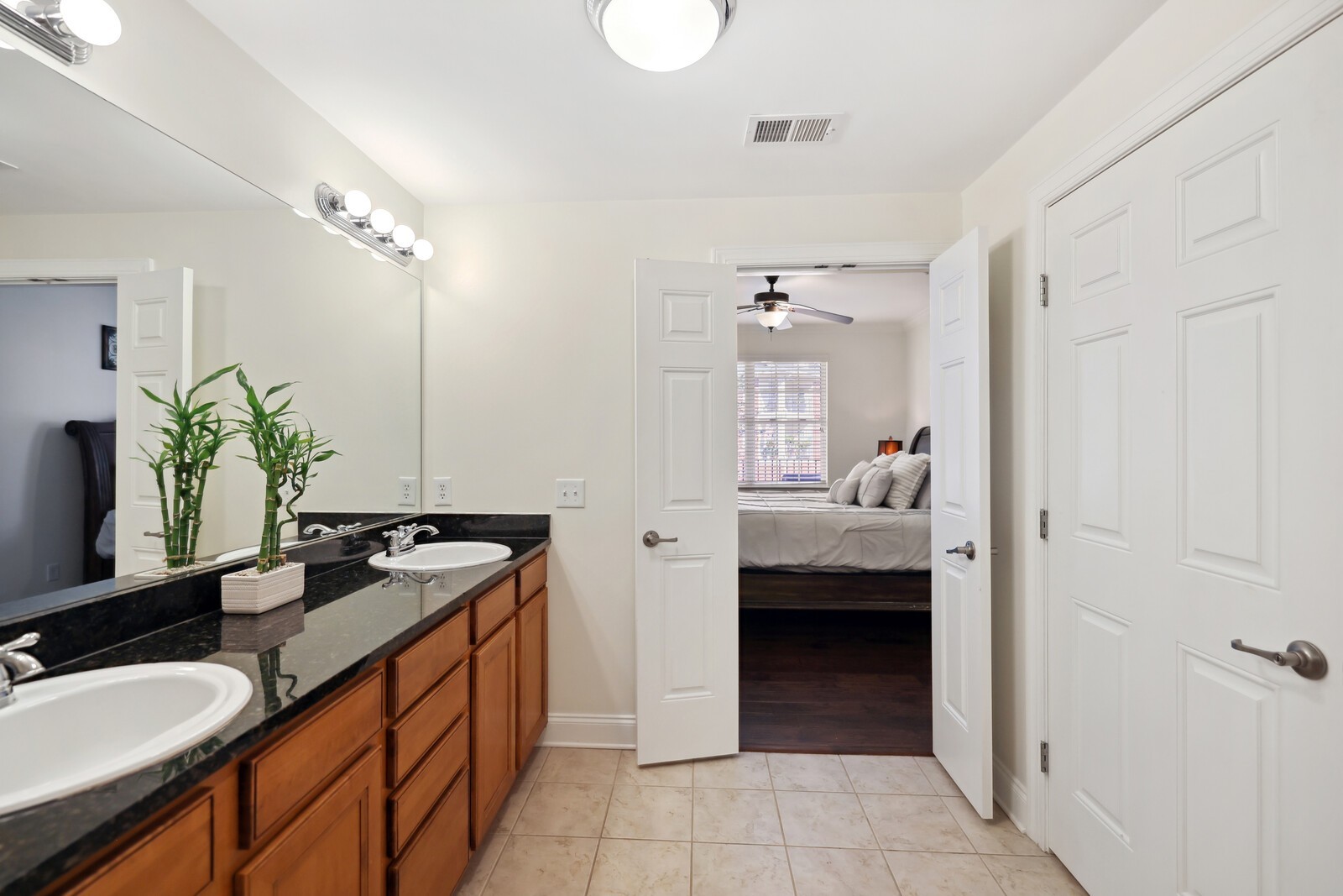 3201 Aspen Grove Dr Unit: I6