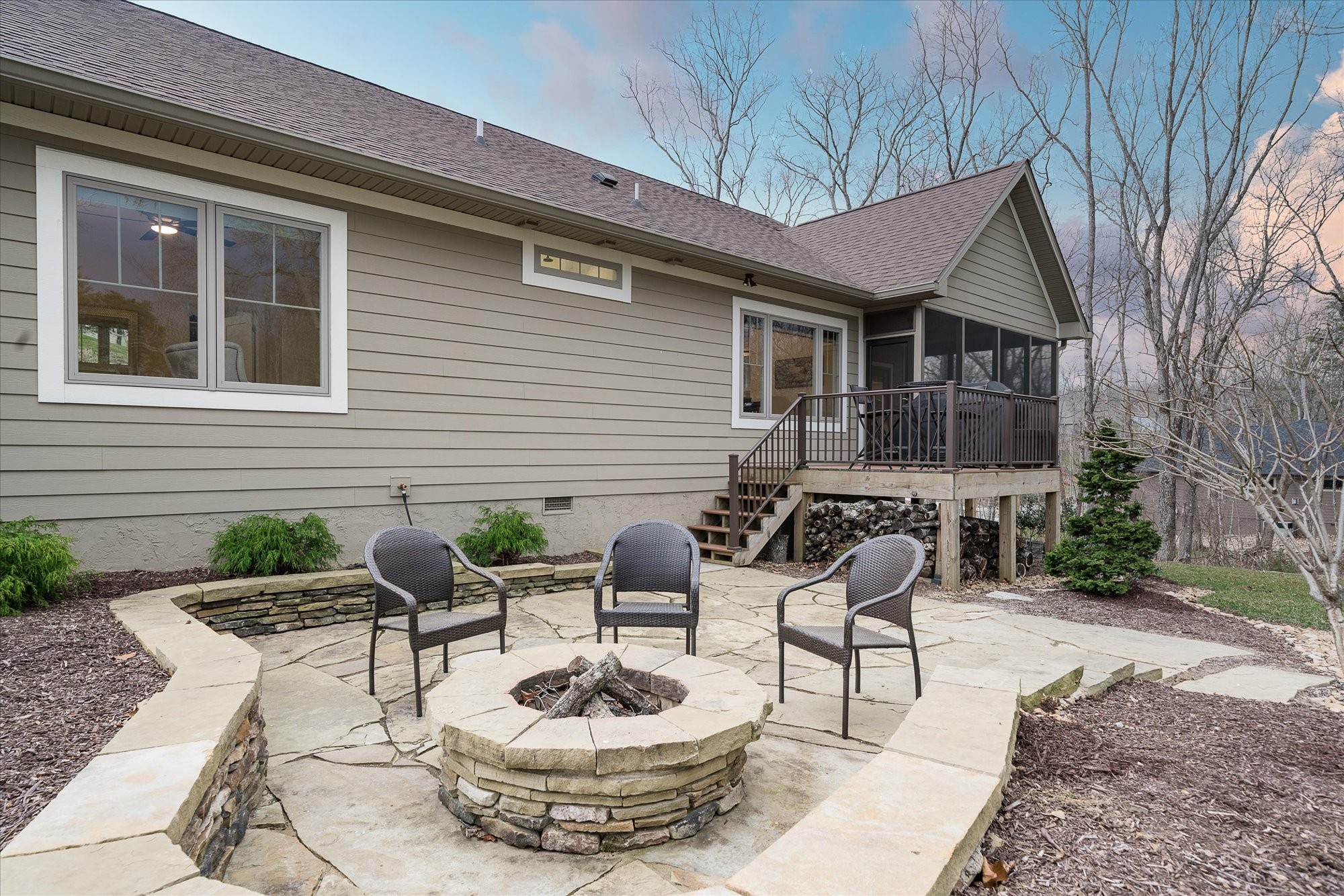 153 Mountain View Dr