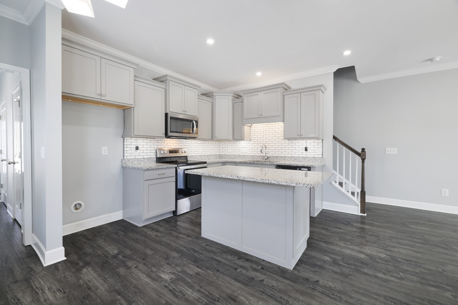 4316 Summercrest Blvd Unit: 101