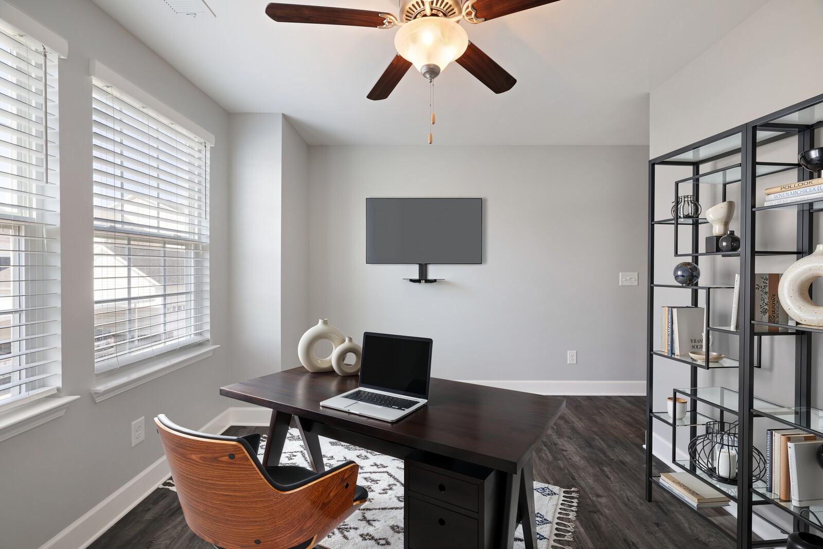 4316 Summercrest Blvd Unit: 101