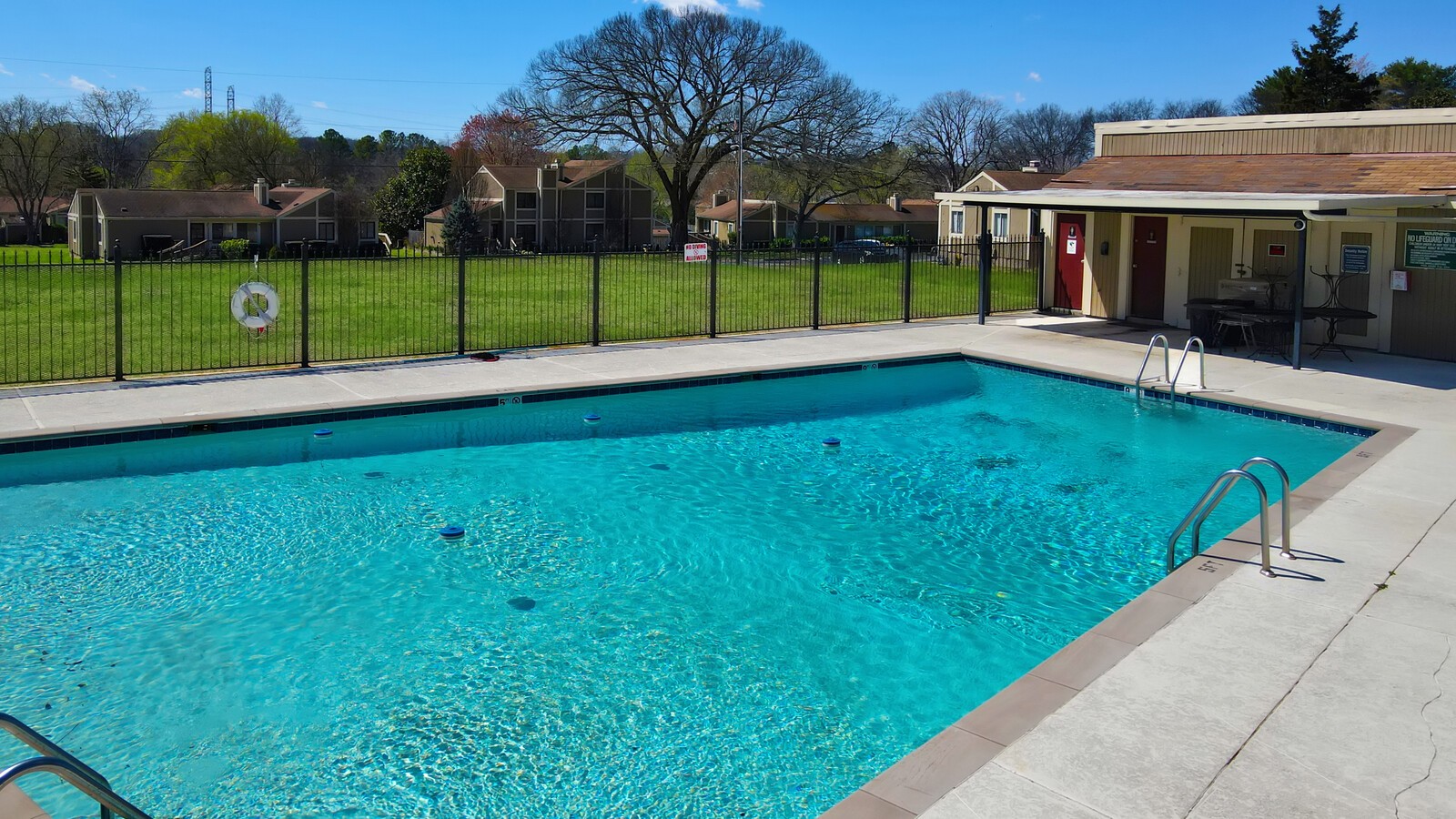 129 Williamsburg West Ct