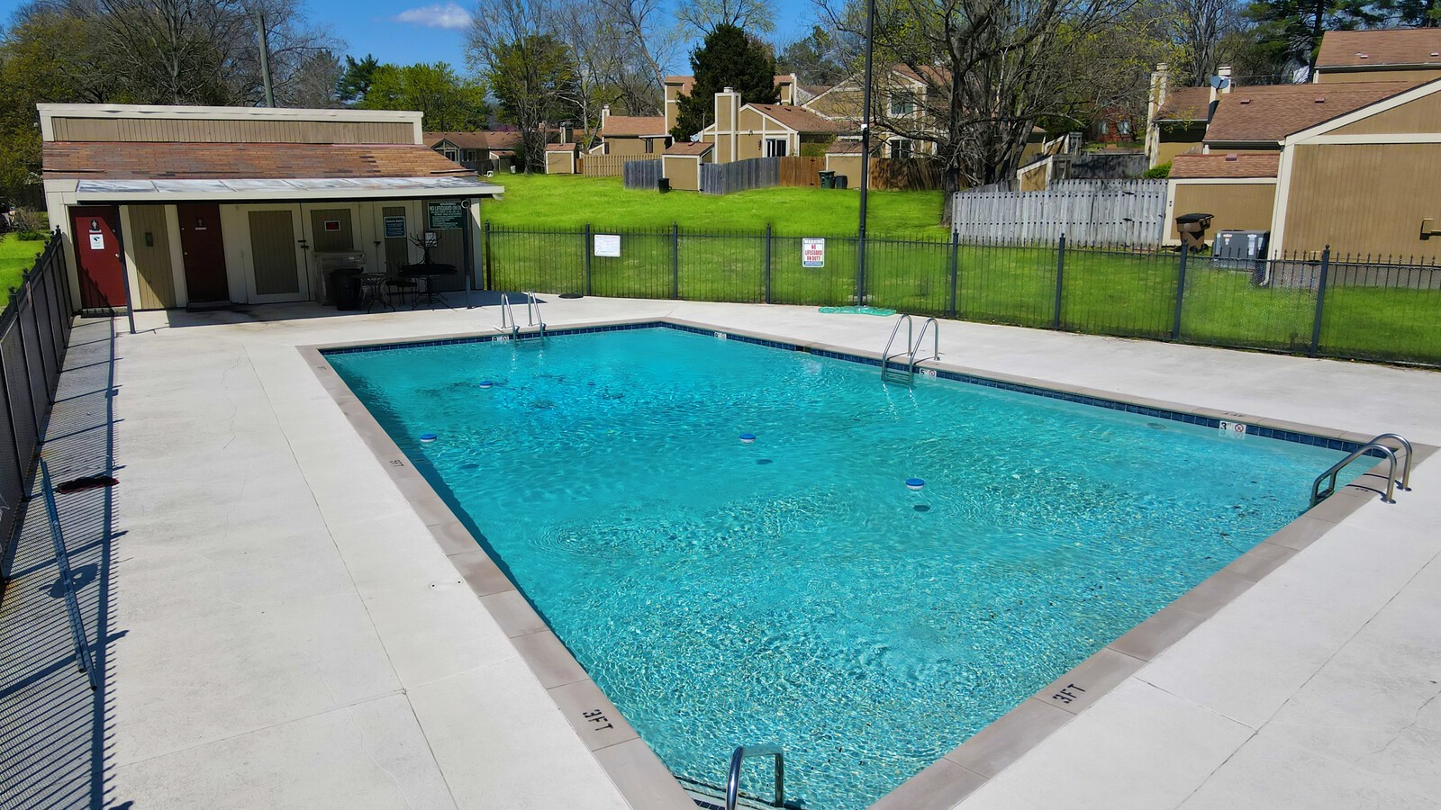129 Williamsburg West Ct
