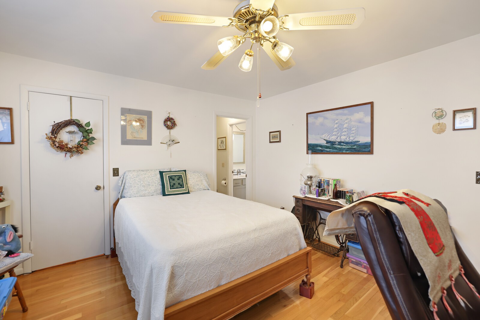 129 Williamsburg West Ct