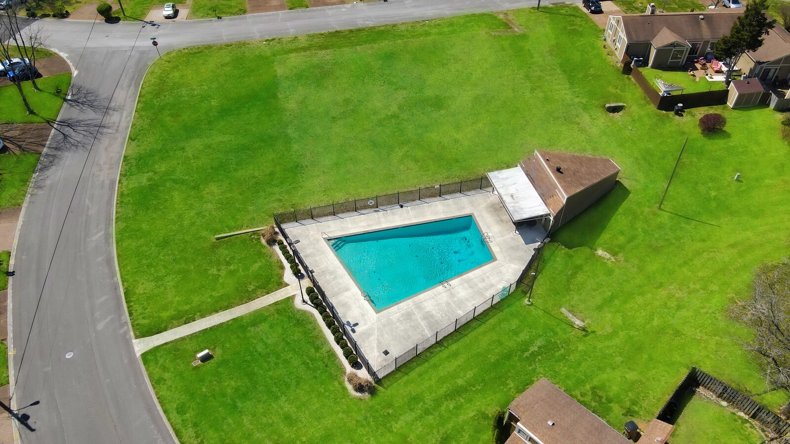 129 Williamsburg West Ct