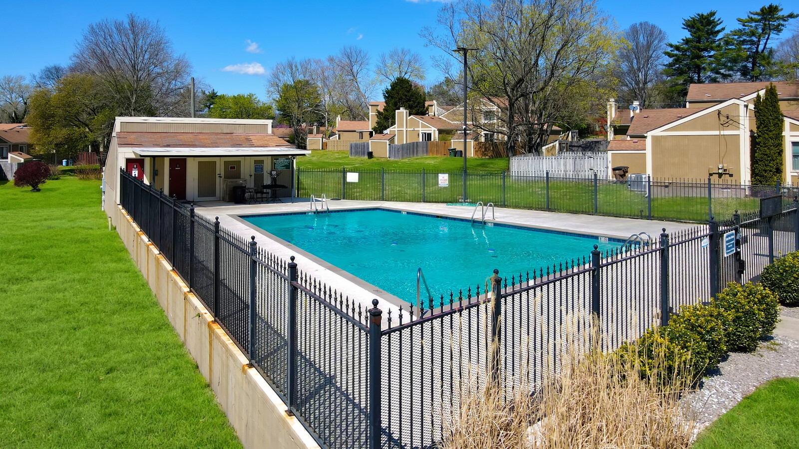 129 Williamsburg West Ct