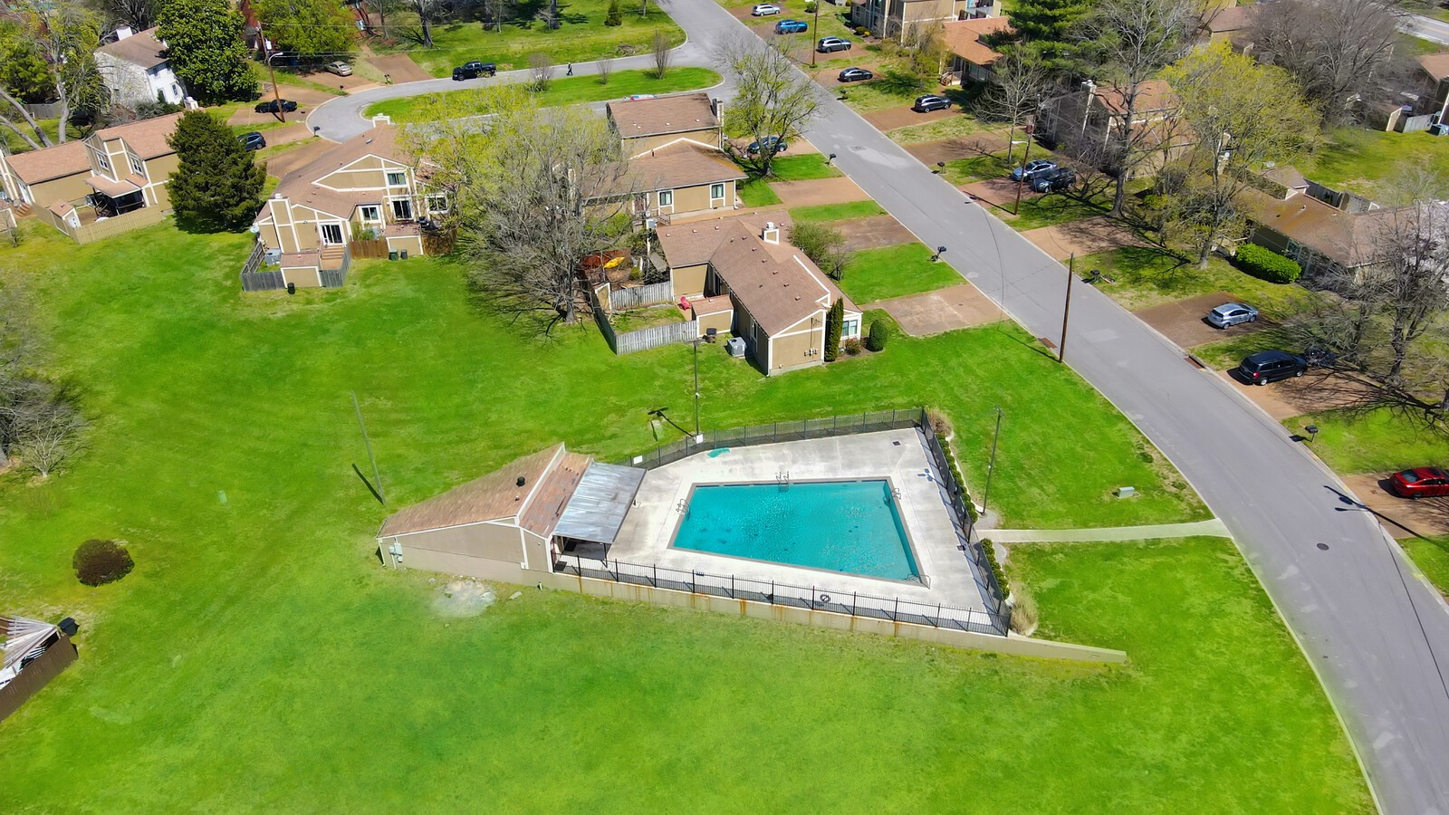 129 Williamsburg West Ct