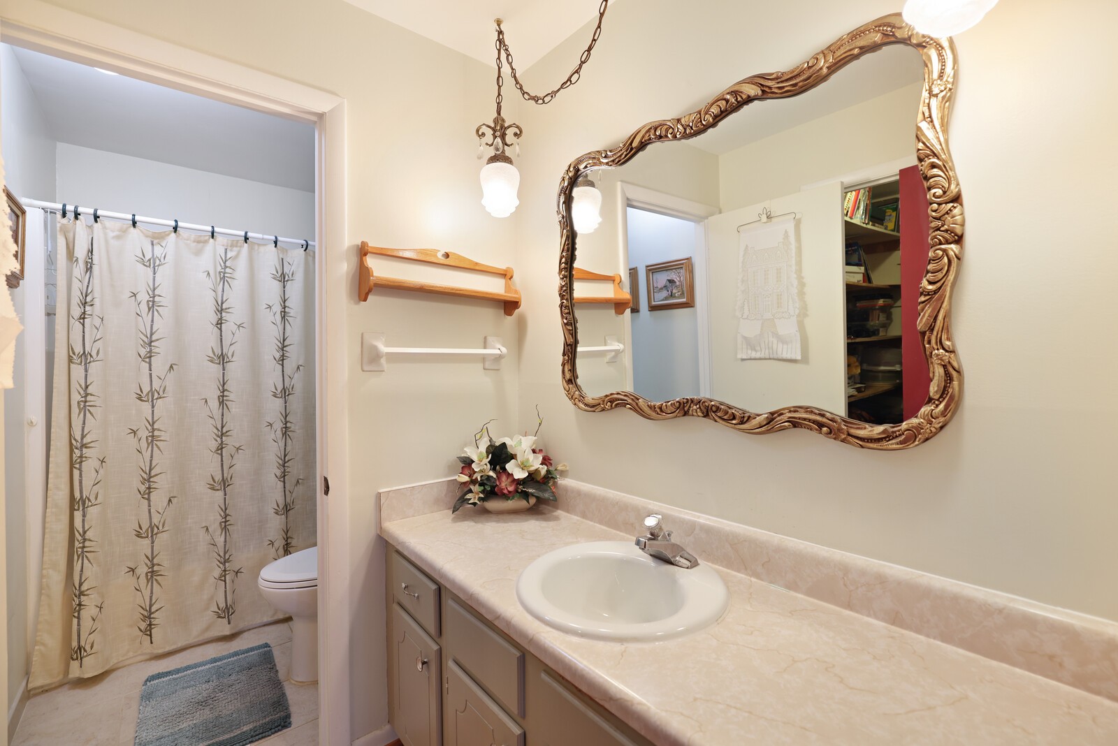 129 Williamsburg West Ct