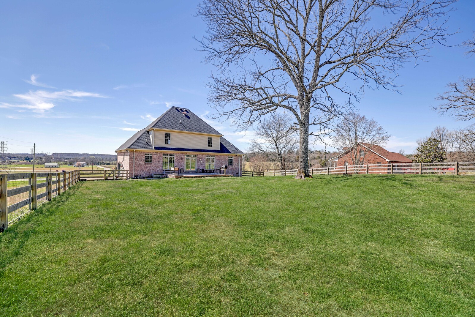 18427 Central Pike