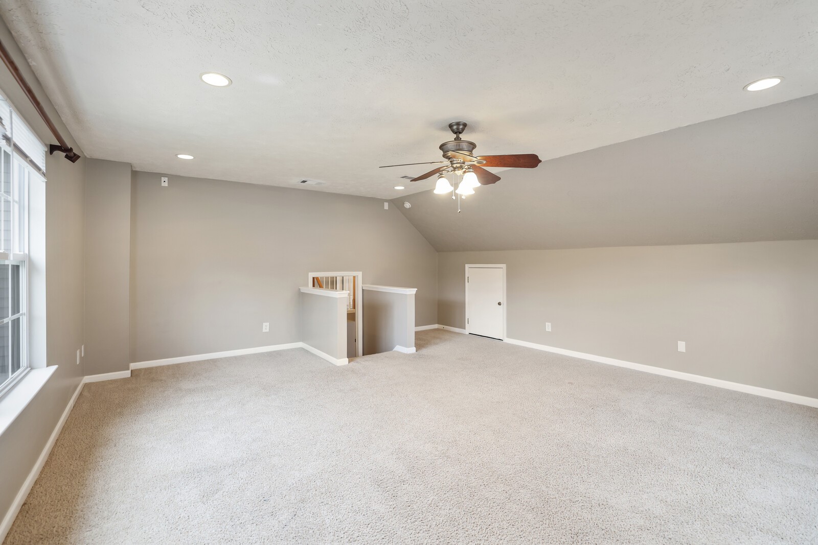 3800 Portsmouth Dr