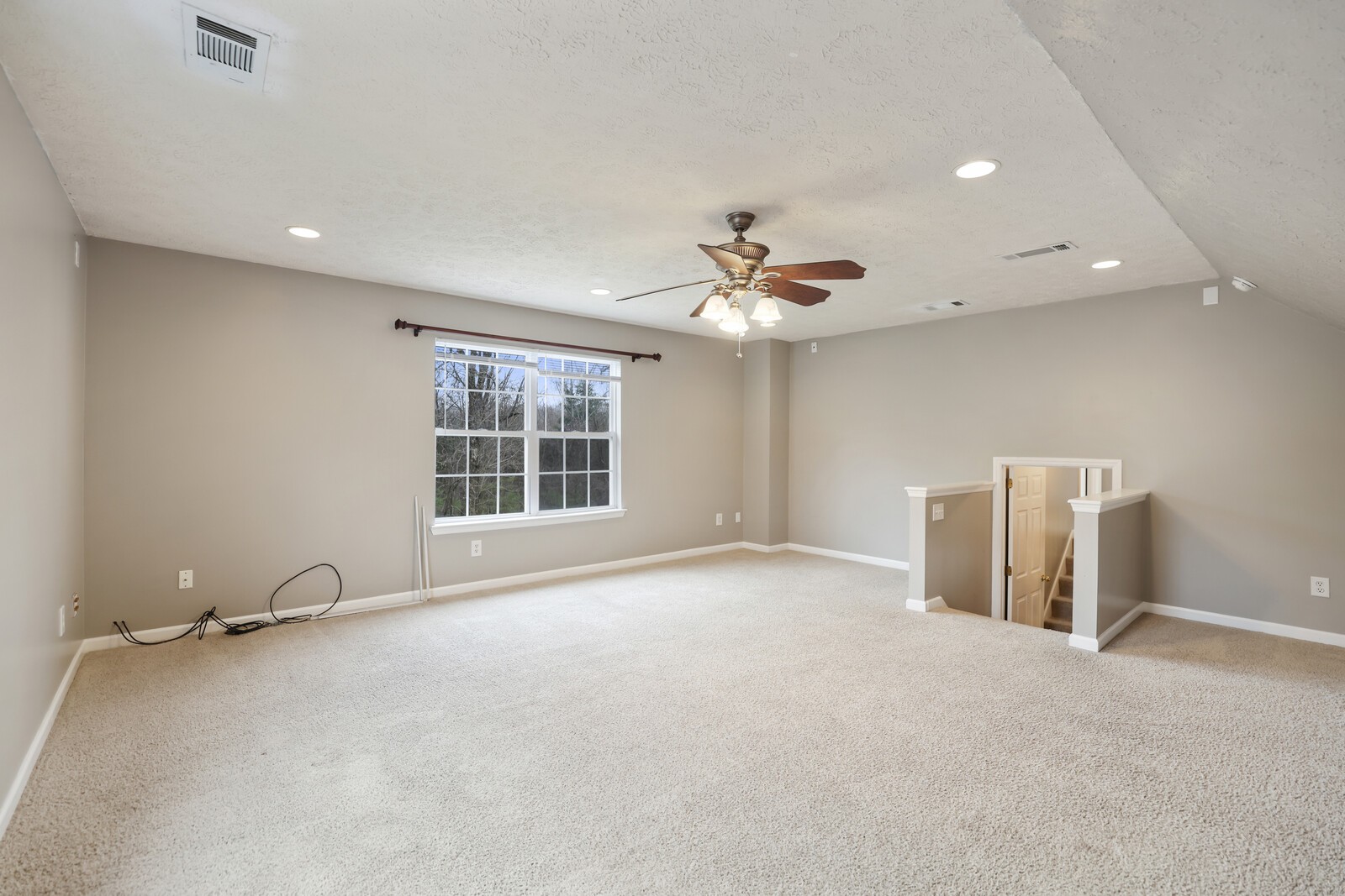 3800 Portsmouth Dr