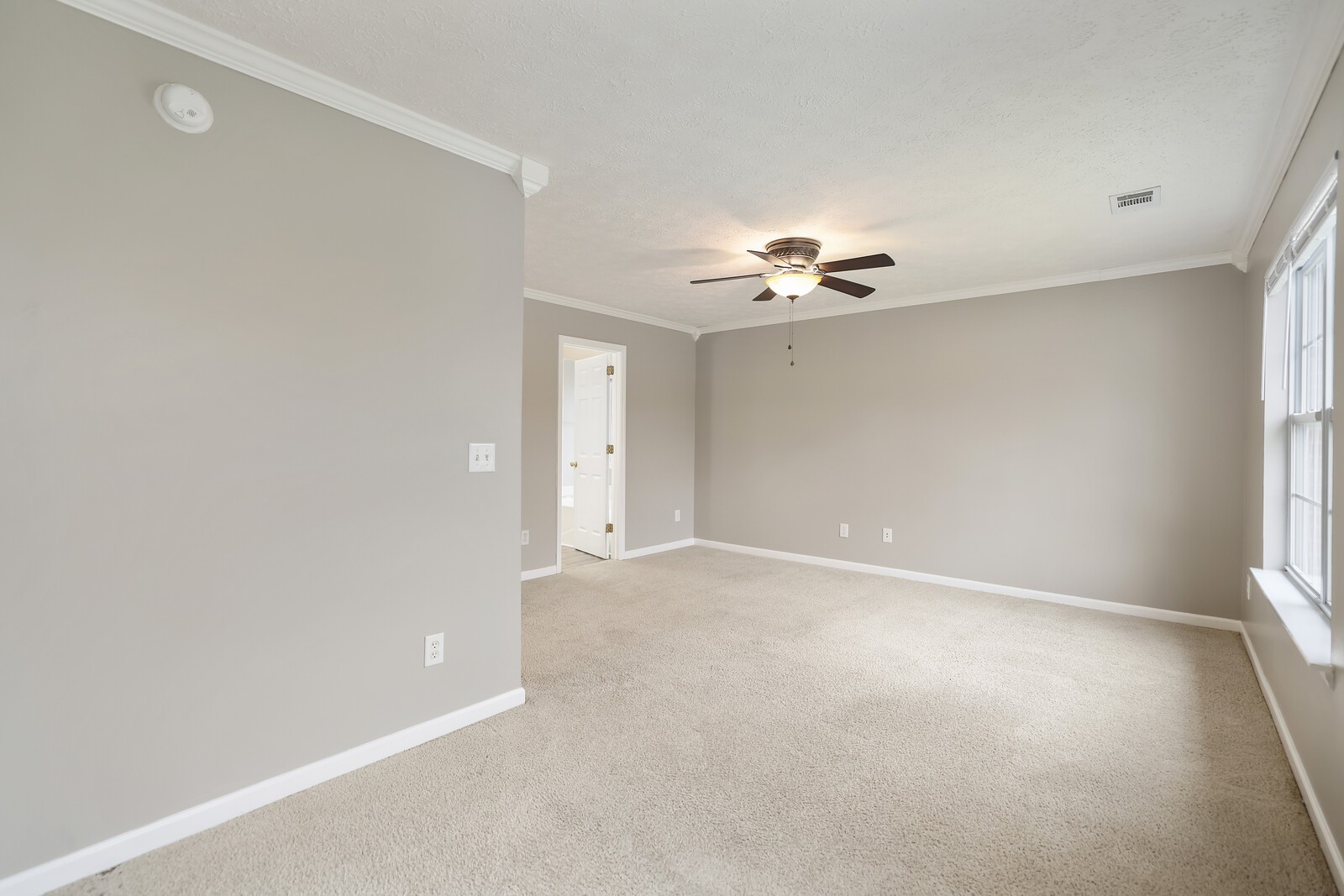 3800 Portsmouth Dr
