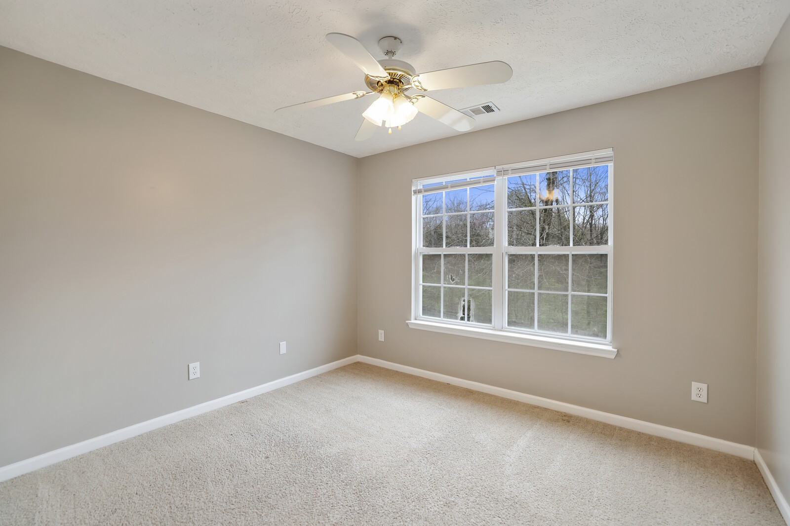 3800 Portsmouth Dr