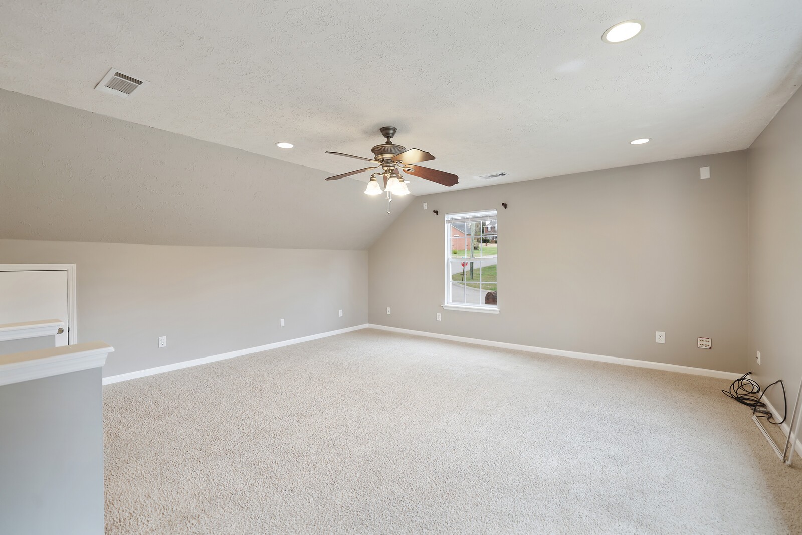 3800 Portsmouth Dr