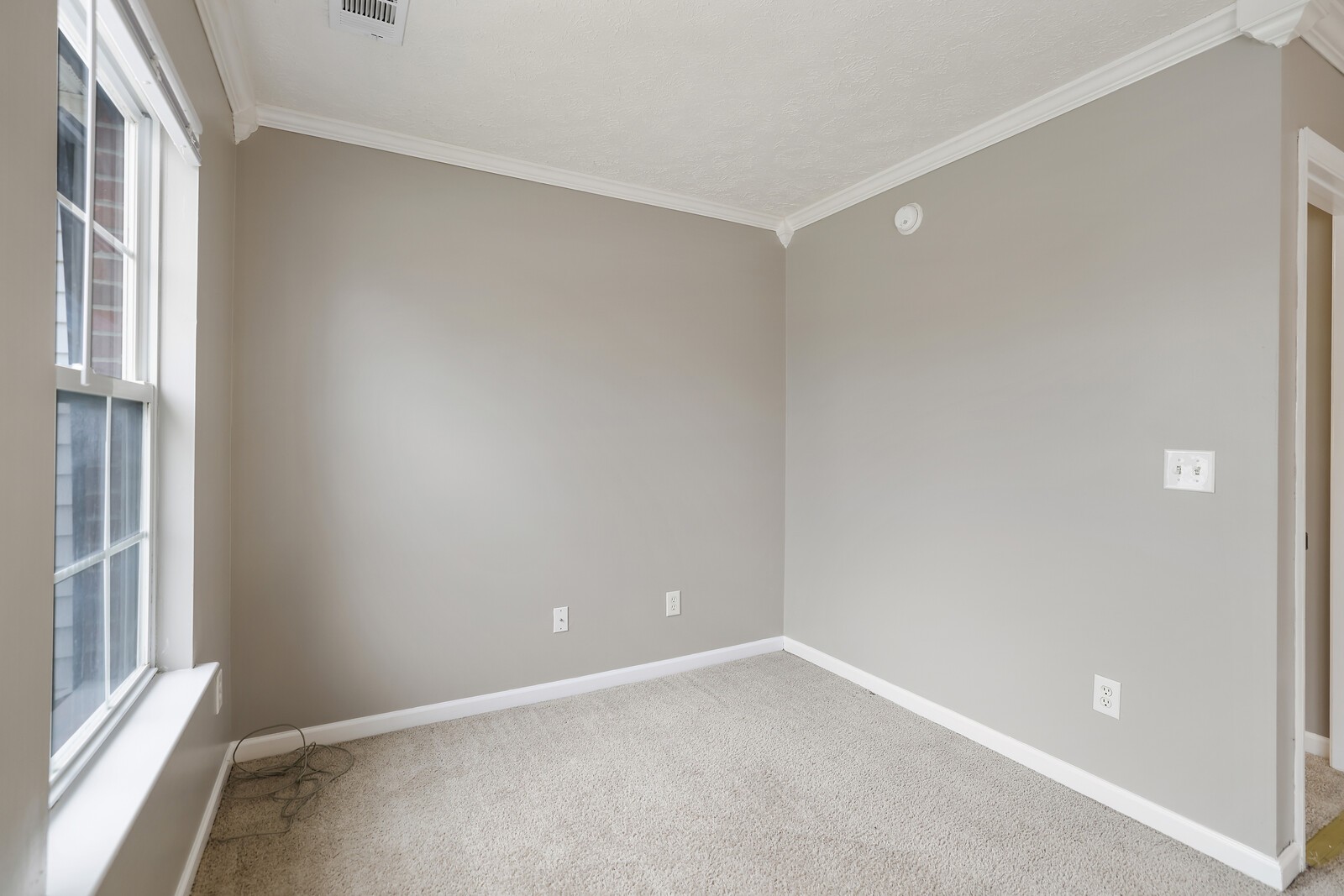 3800 Portsmouth Dr