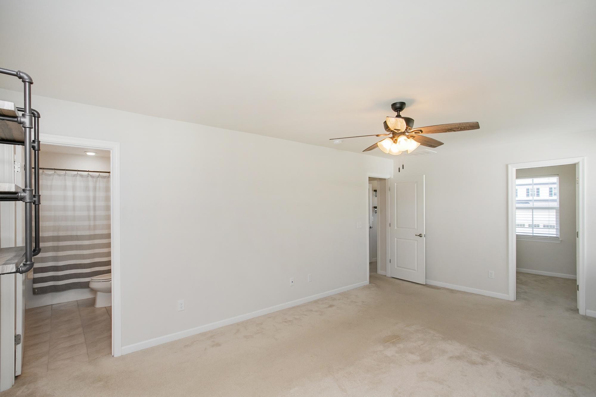 2539 Grove Park Way