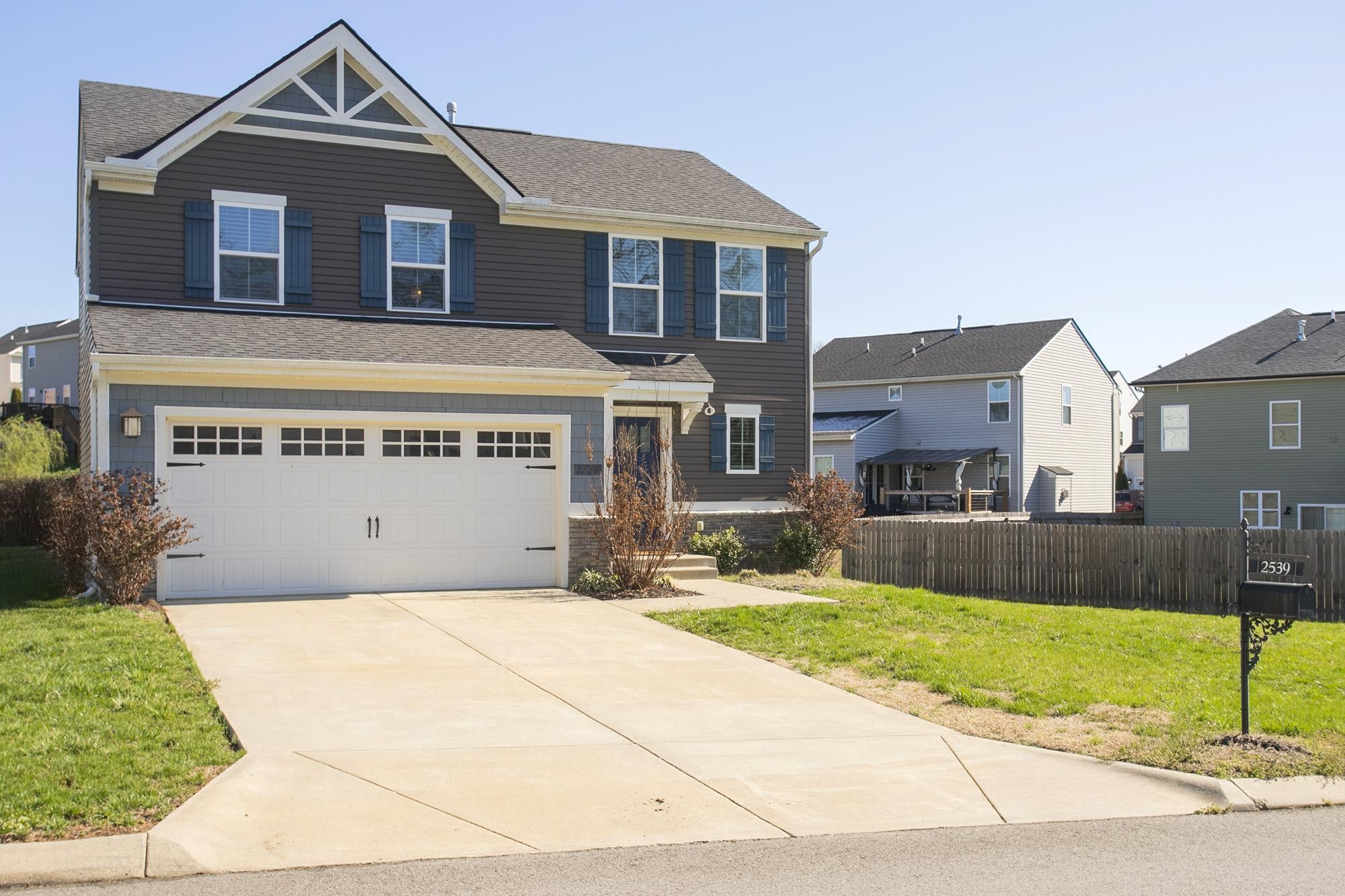 2539 Grove Park Way