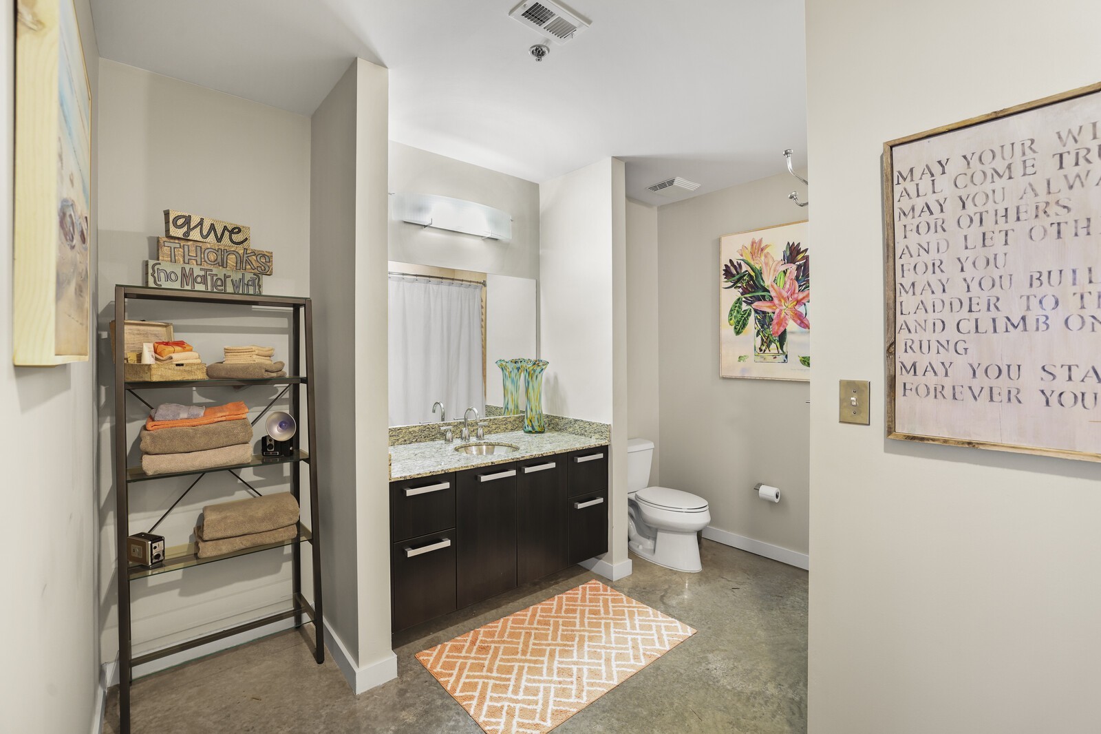 600 12th Ave S Unit: 522