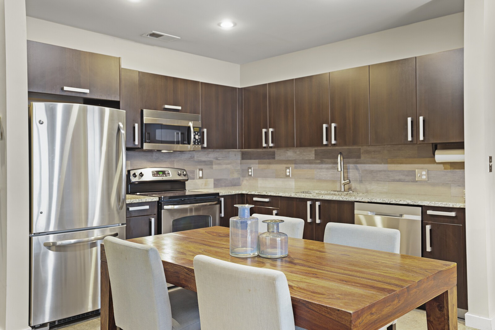 600 12th Ave S Unit: 522