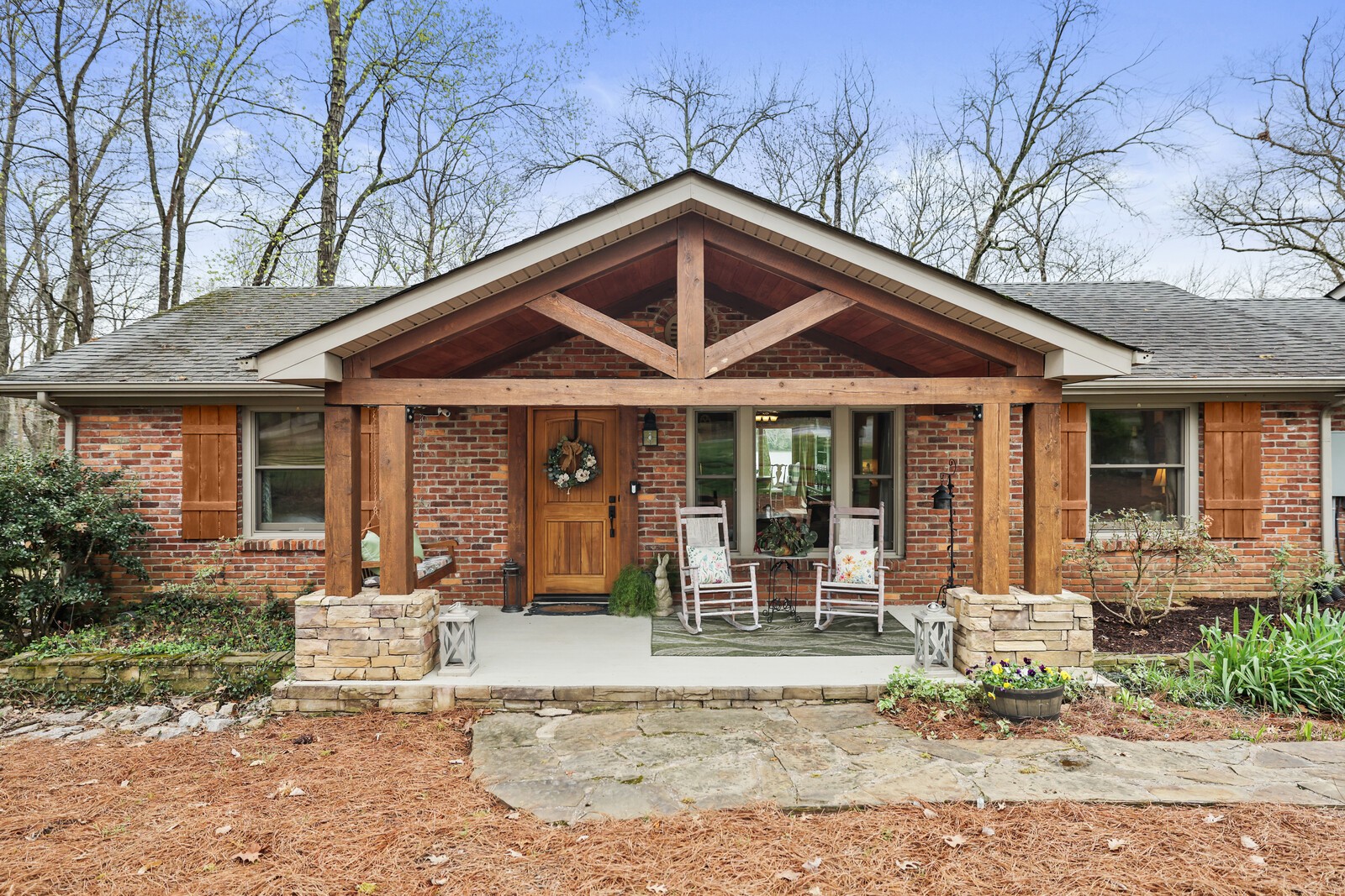 2041 Sanford Dr