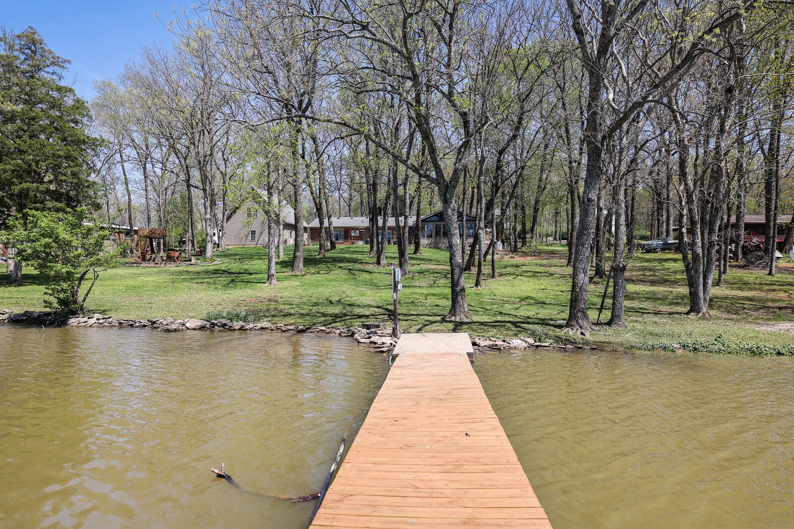 2041 Sanford Dr