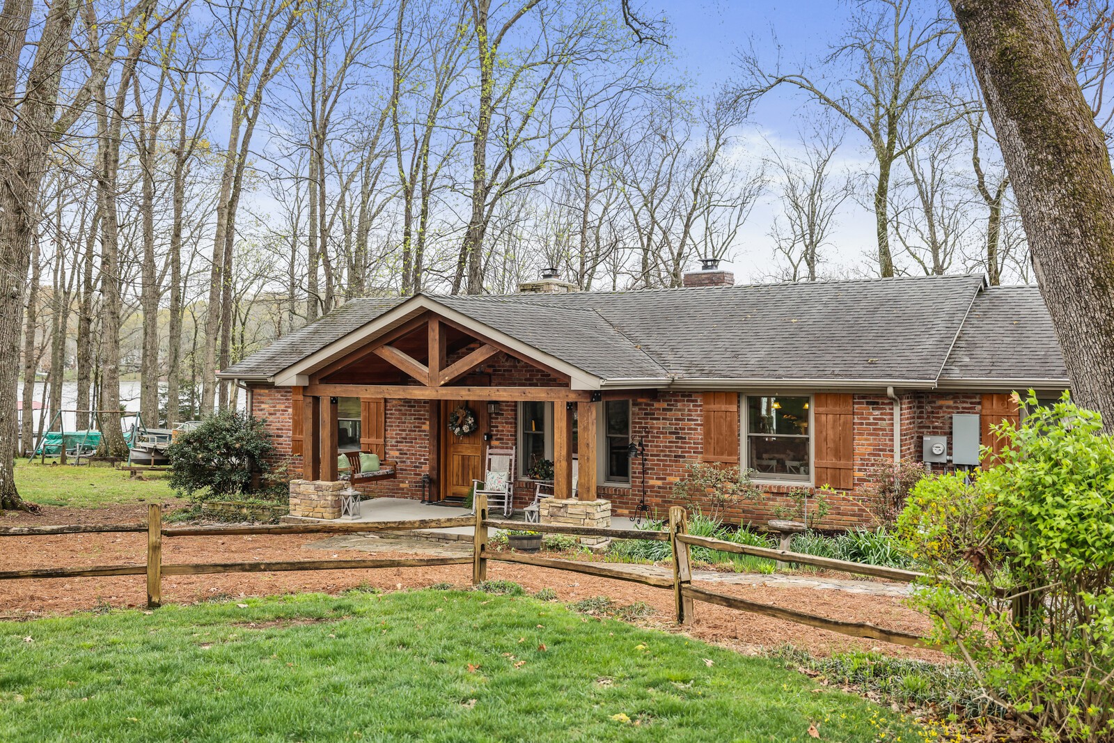2041 Sanford Dr