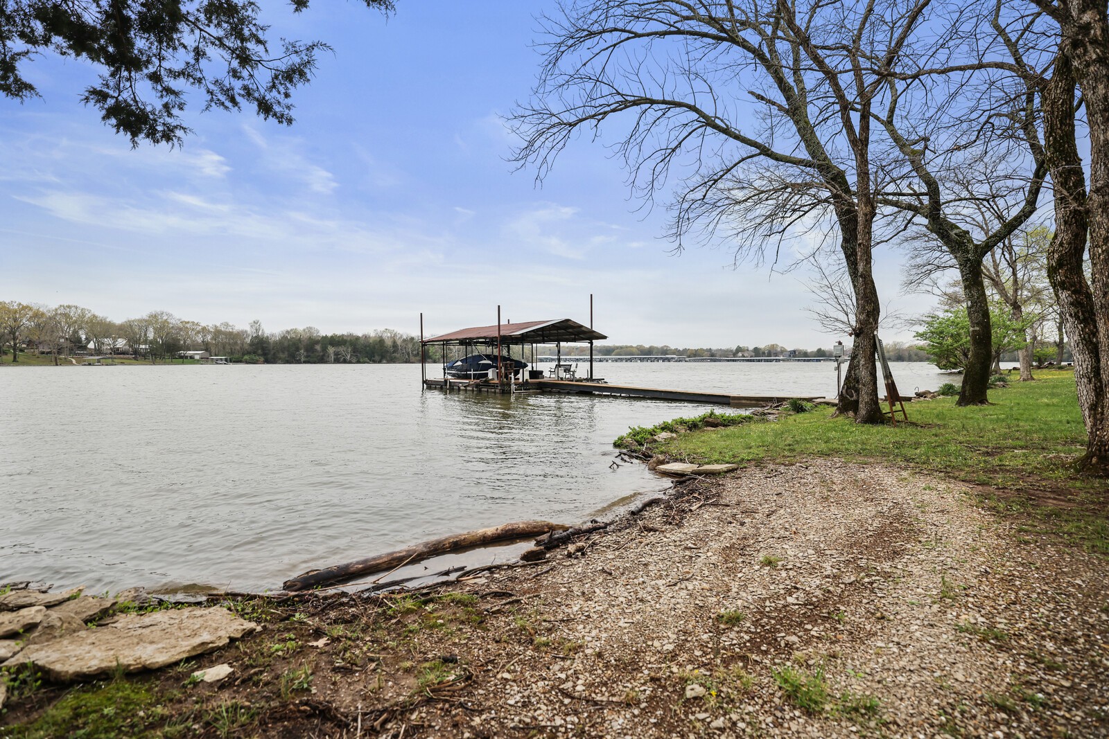 2041 Sanford Dr
